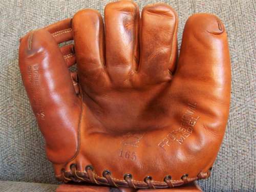 Spalding 165 Front